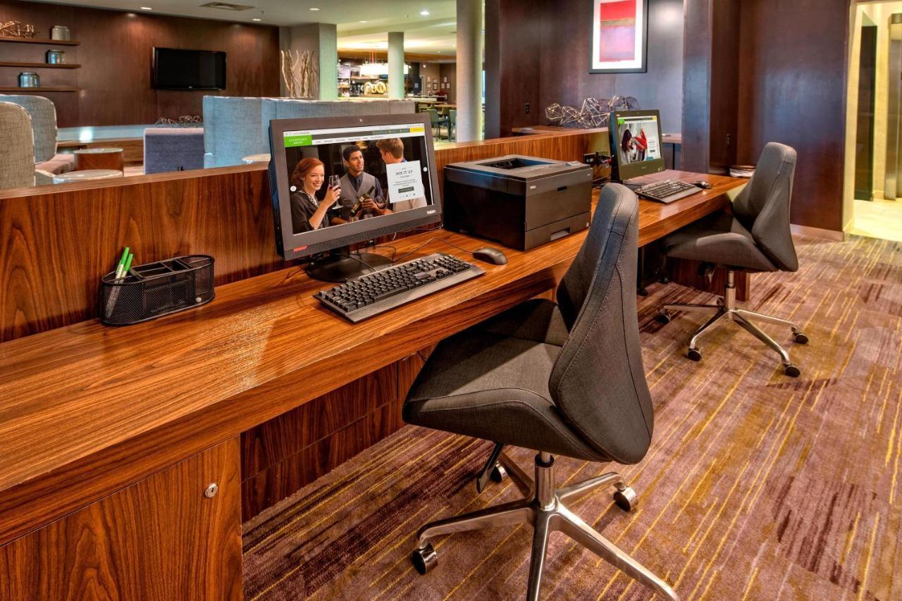 คอร์ตยาร์ด อเล็กซานเดรีย Hotel ภายนอก รูปภาพ