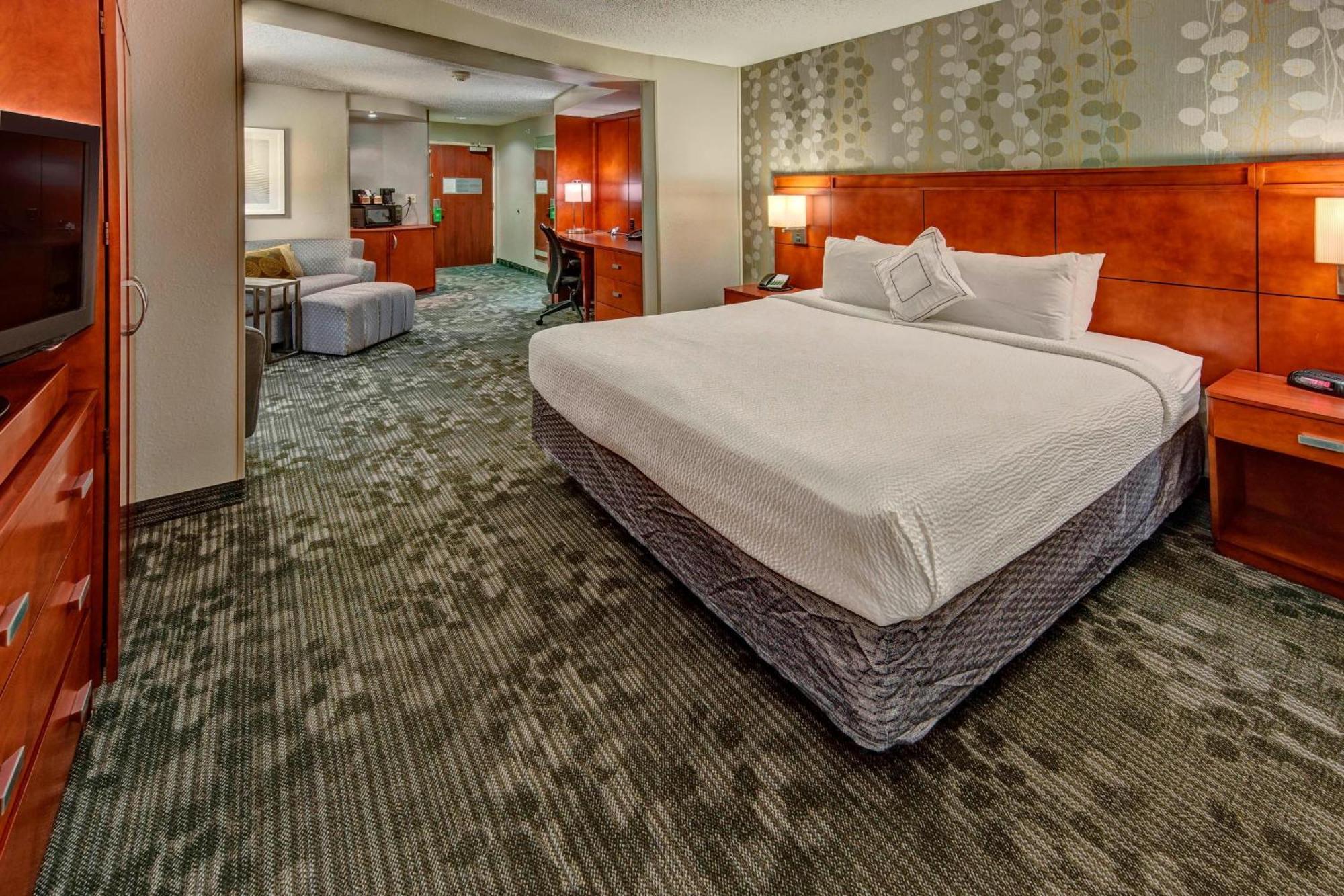 คอร์ตยาร์ด อเล็กซานเดรีย Hotel ภายนอก รูปภาพ